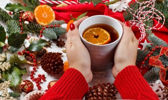 10 infusi per il dopo Natale: tisane naturali per ritrovare leggerezza