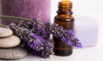 Benefici dell'olio essenziale di lavanda: salute e benessere naturale