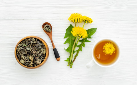 Infuso detox con tarassaco e cardo mariano Infuso detox con tarassaco e cardo mariano