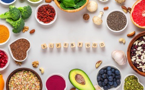 Superfoods: la tua guida completa per una dieta ricca di nutrienti Superfoods: la tua guida completa per una dieta ricca di nutrienti