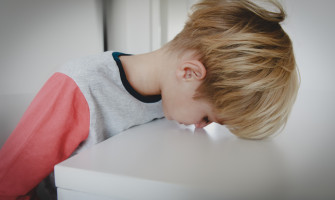 Fatica nei bambini: cause e rimedi erboristici naturali