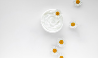 Crema mani nutriente con olio di jojoba e camomilla