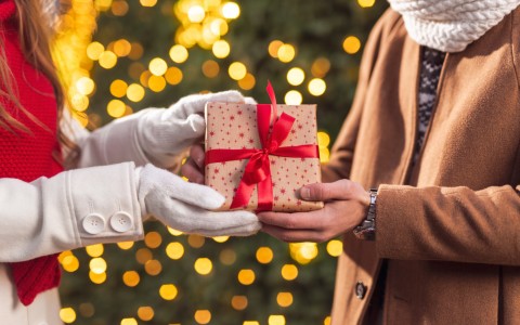 Idee regalo di natale per lui e lei: regala salute e benessere Idee regalo di natale per lui e lei: regala salute e benessere