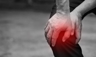 Perché in inverno si hanno più dolori? umidità e cambiamenti climatici: nemici delle articolazioni