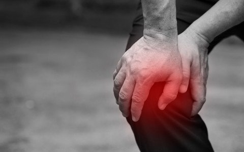 Perché in inverno si hanno più dolori? umidità e cambiamenti climatici: nemici delle articolazioni Perché in inverno si hanno più dolori? umidità e cambiamenti climatici: nemici delle articolazioni