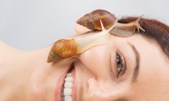 Bava di lumaca benefici: perché è una tendenza cosmetica che non passa