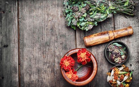 Erbe medicinali antinfiammatorie e le sue proprietà curative Erbe medicinali antinfiammatorie e le sue proprietà curative