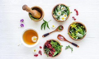 Le Migliori Tisane Rinfrescanti per l'Estate: Gusti e Proprietà