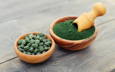 Alga spirulina e i suoi benefici Alga spirulina e i suoi benefici