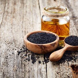 cumino nero semi ( nigella sativa ) cumino nero semi ( nigella sativa )