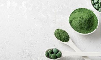 Clorella alga come si usa e i suoi benefici